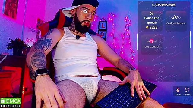 Diilanhott online show from February 22, 2026, 1:18 am