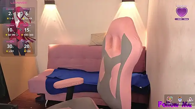 vittorialombardi   online show from November 29, 2025, 7:44 am