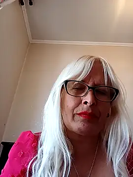 Rousmk1 online show from December 1, 2024, 6:19 pm