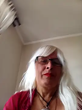 Rousmk1 online show from January 7, 2025, 6:35 pm