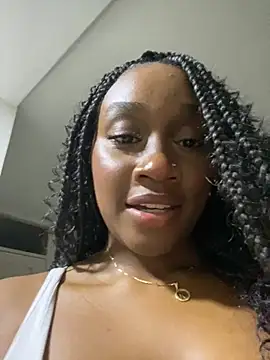 EscorpiLeoncita online show from April 17, 2026, 5:10 am