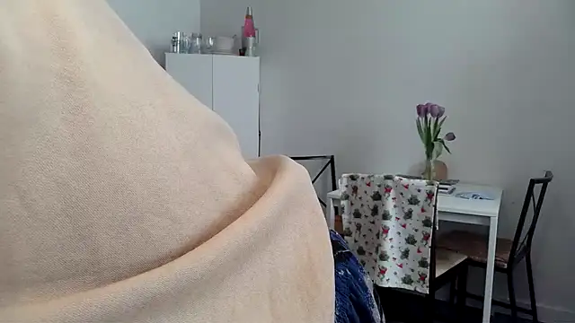 Kittyymaze1 online show from March 3, 2026, 1:17 pm