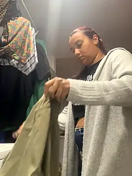 Cafeziitha02 online show from December 4, 2025, 12:20 am