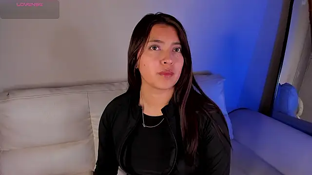 Rebeca Williams  online show from March 10, 2026, 12:10 pm