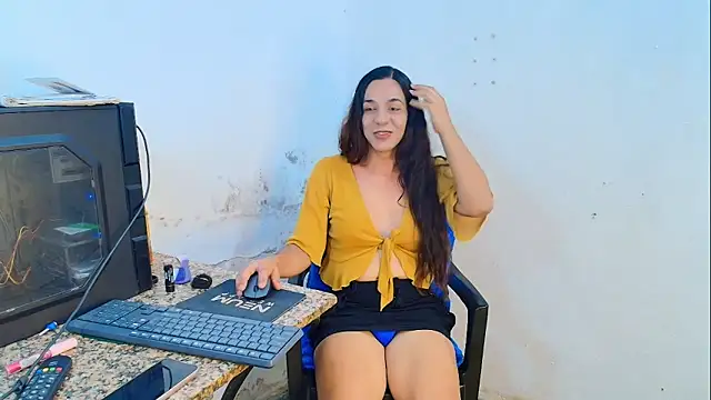 Oh Tique online show from April 11, 2026, 7:40 pm