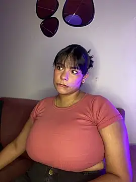 Snapshot of Isabella_boobd chatting on June 13, 2026, 4:10 am Isabella boobd online show from June 13, 2026, 4:10 am