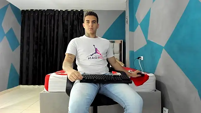 simookeler online show from December 22, 2024, 5:45 am