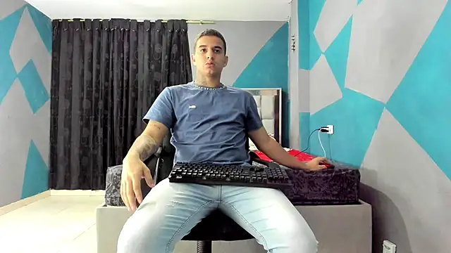 simookeler online show from February 10, 2025, 3:57 am