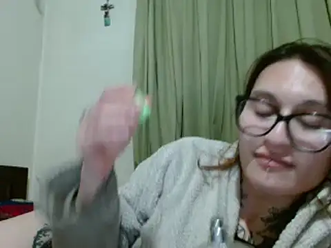 kittenlizz online show from December 8, 2024, 12:07 am