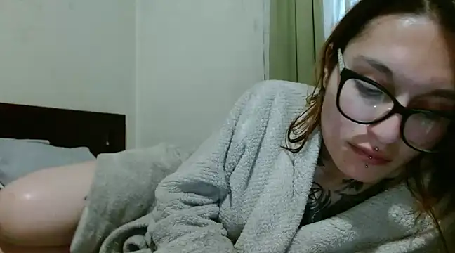 kittenlizz online show from December 22, 2024, 10:36 pm