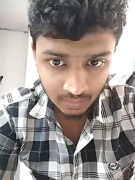 Snapshot of heartless__95 chatting on December 25, 2024, 9:34 am heartless 95 online show from December 25, 2024, 9:34 am