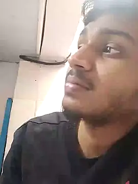 Snapshot of heartless__95 chatting on January 10, 2025, 11:00 am heartless 95 online show from January 10, 2025, 11:00 am