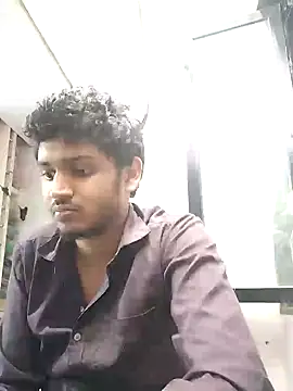 Snapshot of heartless__95 chatting on January 29, 2025, 12:24 pm heartless 95 online show from January 29, 2025, 12:24 pm