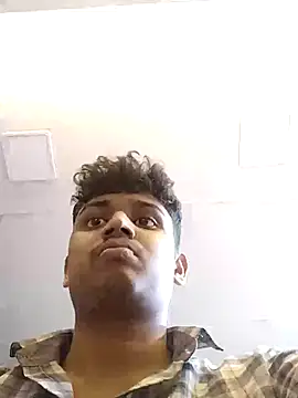 Snapshot of heartless__95 chatting on February 11, 2025, 5:07 pm heartless 95 online show from February 11, 2025, 5:07 pm