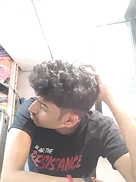 Snapshot of heartless__95 chatting on February 13, 2025, 9:30 am heartless 95 online show from February 13, 2025, 9:30 am