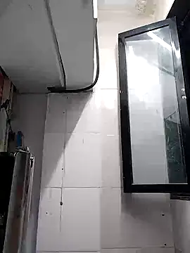 Snapshot of heartless__95 chatting on February 19, 2025, 3:05 pm heartless 95 online show from February 19, 2025, 3:05 pm