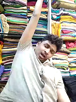 Snapshot of heartless__95 chatting on March 2, 2025, 12:43 pm heartless 95 online show from March 2, 2025, 12:43 pm