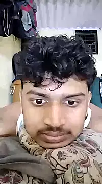 Snapshot of heartless__95 chatting on March 5, 2025, 5:18 pm heartless 95 online show from March 5, 2025, 5:18 pm