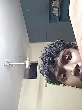 Snapshot of heartless__95 chatting on October 26, 2025, 3:34 am heartless 95 online show from October 26, 2025, 3:34 am