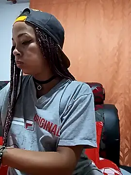 Snapshot of Scarlett_lx chatting on December 27, 2024, 10:37 pm Scarlett lx online show from December 27, 2024, 10:37 pm