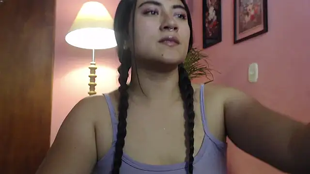 bunnyemilyrose36 online show from April 20, 2026, 2:53 pm