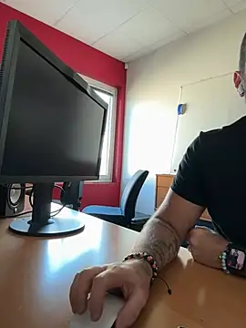 Ringhio199 online show from December 27, 2024, 2:12 pm