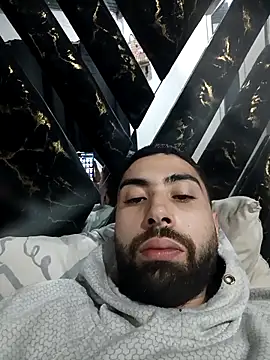 Snapshot of Joosee1696 chatting on February 5, 2026, 12:48 am Joosee1696 online show from February 5, 2026, 12:48 am