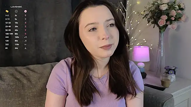 Snapshot of GarynAnstead chatting on December 13, 2024, 11:23 am GarynAnstead online show from December 13, 2024, 11:23 am