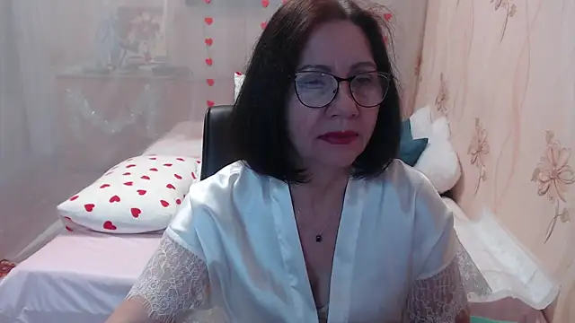 OlgaHottie online show from December 13, 2025, 11:43 pm