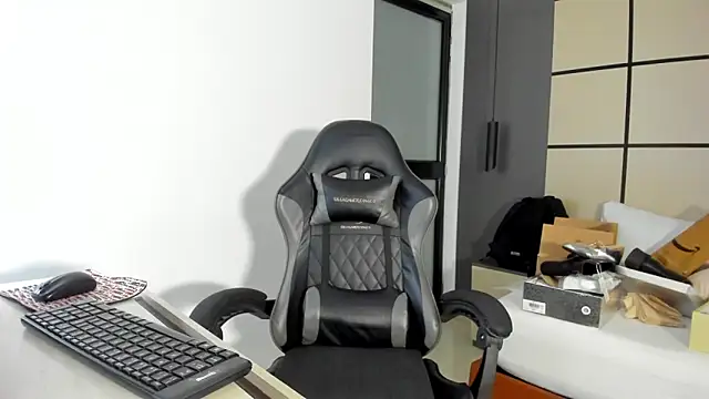 alma fenix online show from February 18, 2026, 12:34 pm