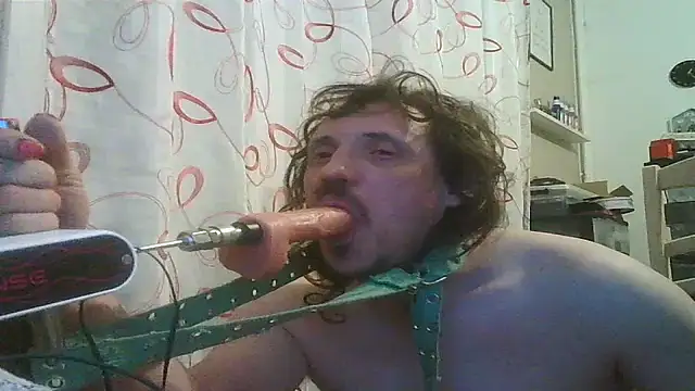 cyril020202 online show from March 11, 2026, 2:39 am