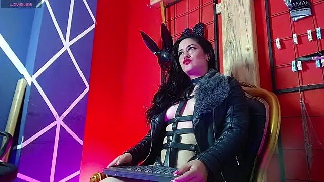 Swich Bdms  online show from January 31, 2025, 12:29 pm