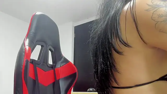 ZachaTompson online show from February 27, 2025, 2:32 am