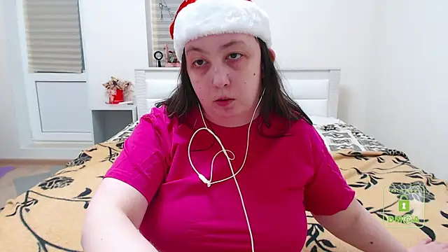 cute and hot online show from December 23, 2024, 12:52 pm