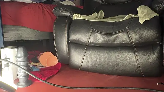 wheresando1 online show from December 2, 2025, 12:54 pm