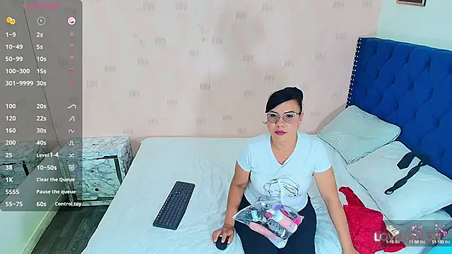 Snapshot of hotlatinateacher chatting on February 18, 2025, 7:19 pm hotlatinateacher online show from February 18, 2025, 7:19 pm