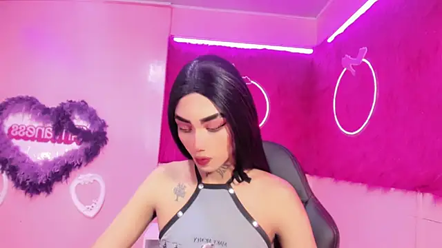 Snapshot of Angel21___ chatting on December 3, 2024, 7:33 pm Angel21 online show from December 3, 2024, 7:33 pm
