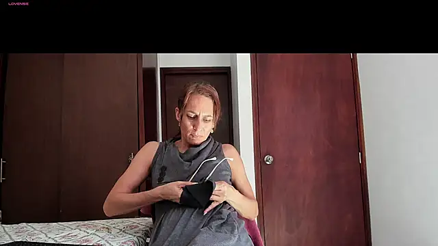 Paty rouse online show from March 17, 2025, 7:48 pm