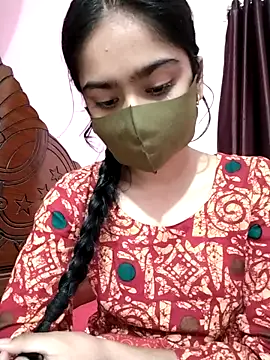 Arisha- online show from October 25, 2025, 8:58 pm