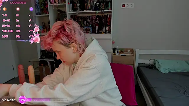 School Love online show from January 16, 2026, 7:12 am