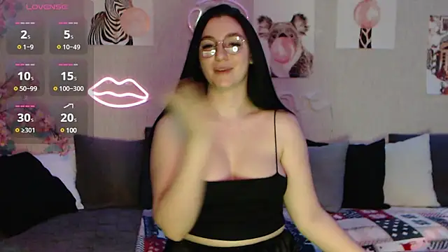 Fluffy Tiffy online show from January 31, 2025, 8:01 am