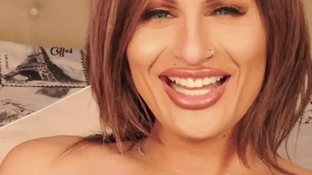 xprettysmilex online show from December 24, 2024, 12:11 am