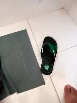 lobomisterioso13 online show from March 1, 2025, 10:24 am