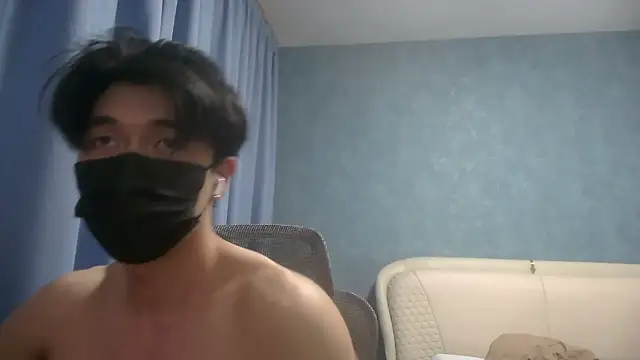 wuzhimao0207 online show from June 12, 2026, 5:01 pm