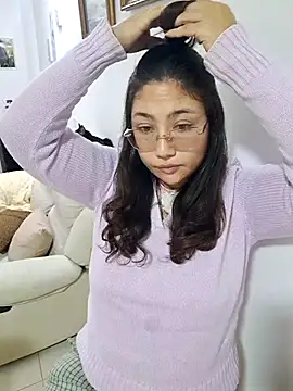 Snapshot of Mia_Ruiz chatting on September 27, 2025, 3:33 am Mia Ruiz online show from September 27, 2025, 3:33 am