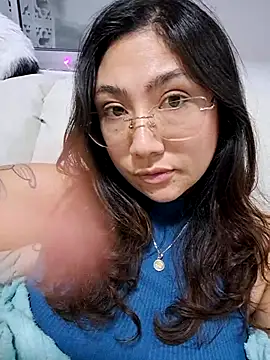 Snapshot of Mia_Ruiz chatting on November 9, 2025, 3:16 am Mia Ruiz online show from November 9, 2025, 3:16 am