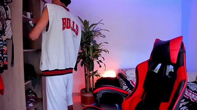 aldrinwhite online show from March 3, 2026, 5:08 pm