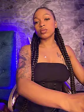 Snapshot of Melany_Williams chatting on March 13, 2026, 1:18 pm Melany Williams online show from March 13, 2026, 1:18 pm