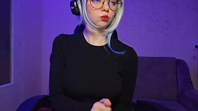 DanaWard online show from February 17, 2025, 9:30 pm