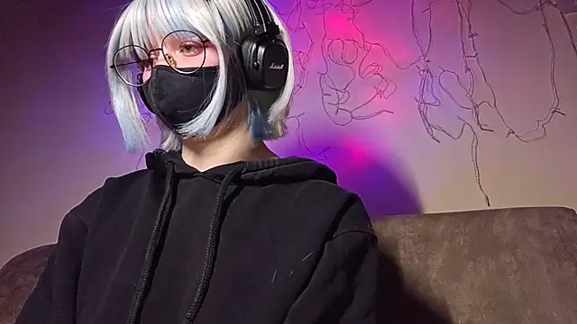 DanaWard online show from December 16, 2025, 9:53 pm